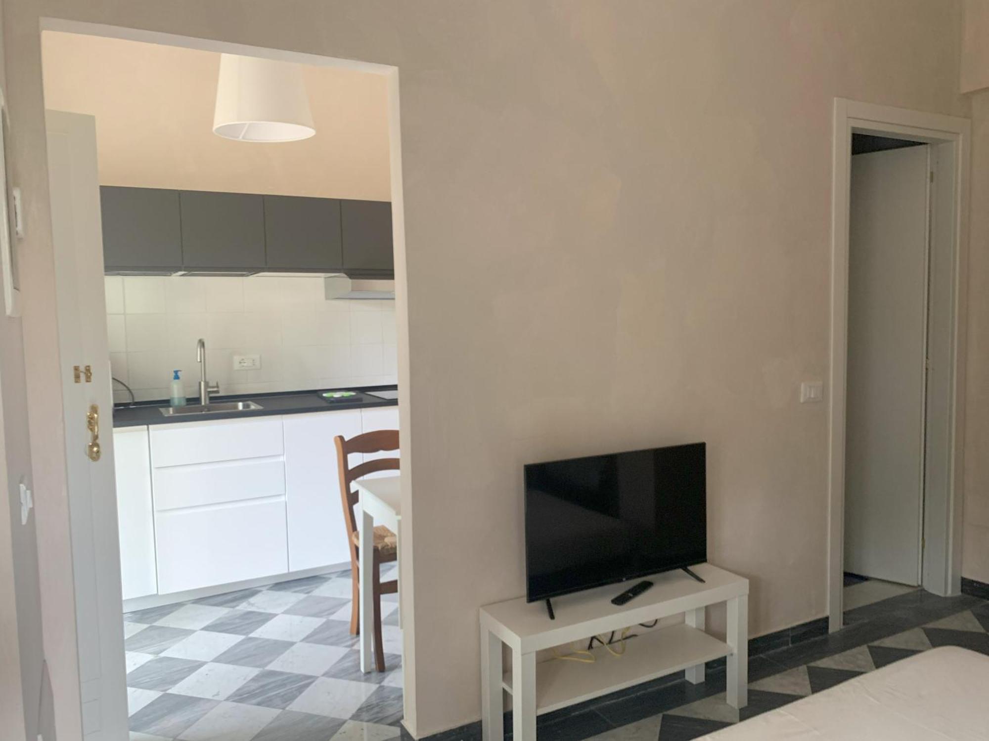 Paradisa28 - Amalfi - Zona Ospedale Cisanello Pisa Kültér fotó